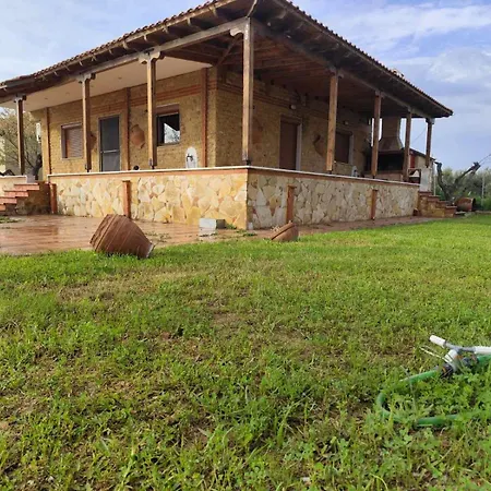 George's House Nea Plagia