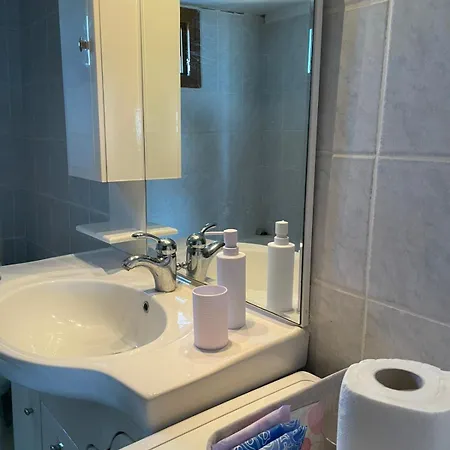 George's House Nyaraló *