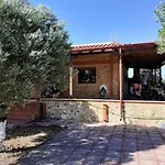Holiday home George's House Nea Plagia