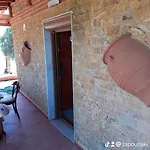 George's House Nea Plagia