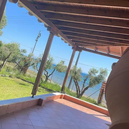 George's House * Nea Plagia